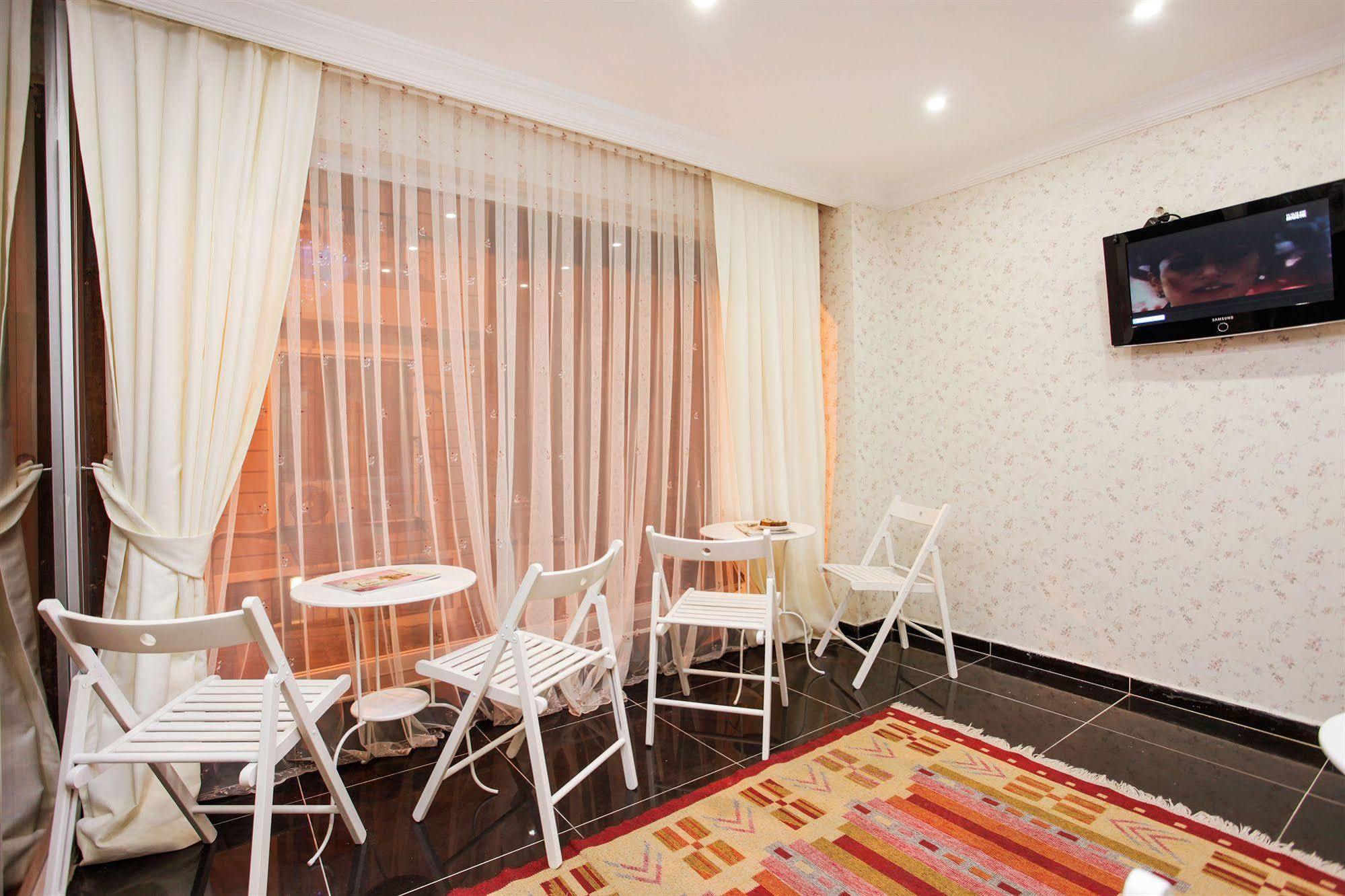 Casa Mia Hotel Istanbul Bagian luar foto